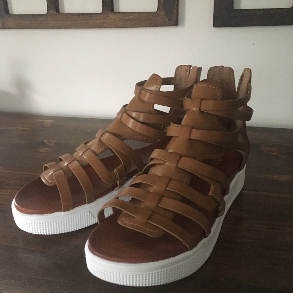 MIA leather platform gladiator sandals